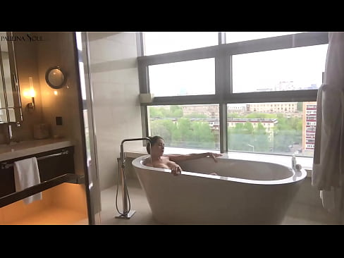 ❤️ Valtava babe runkkaa intohimoisesti pilluaan kylpyhuoneessa ❤❌ Anaaliporno at fi.hellporno-com.ru ❌️❤